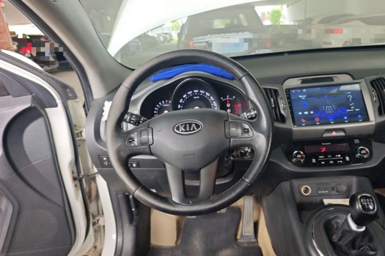 Used Kia Sportage R 2012 2.0L Manual Two-Wheel Drive GLS Steering Wheel