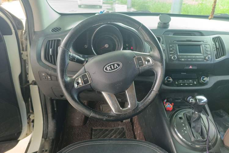Used Kia Sportage R 2012 2.0L Automatic Two-Wheel Drive GLS Steering Wheel
