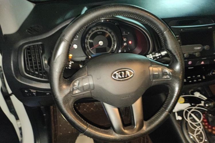 Used Kia Sportage R 2012 2.0L Automatic Two-Wheel Drive GLS Steering Wheel