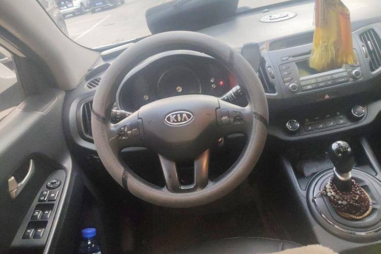 Used Kia Sportage R 2012 2.0L Manual Two-Wheel Drive GL Trim Steering Wheel