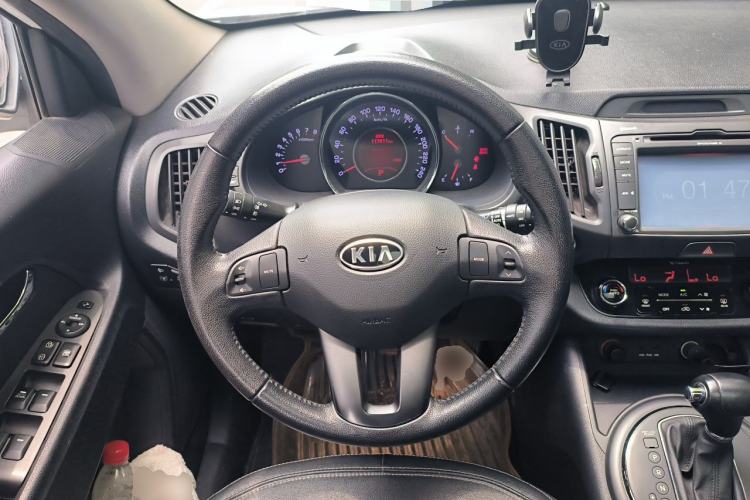 Used Kia Sportage R 2012 2.0L Automatic Two-Wheel Drive NAVI Steering Wheel