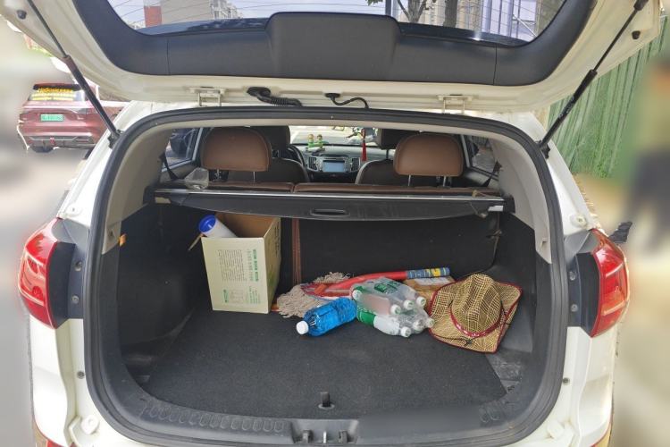 Used Kia Sportage R 2012 2.0L Automatic Two-Wheel Drive GLS Trunk