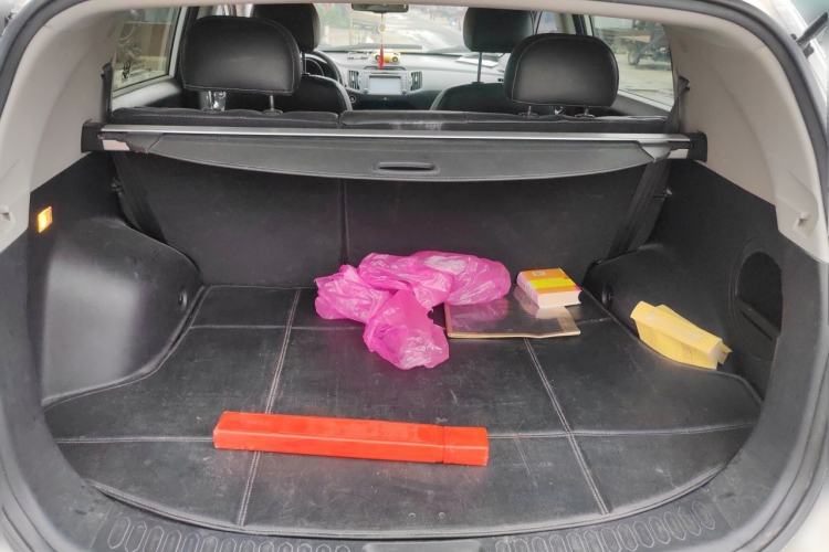 Used Kia Sportage R 2012 2.0L Automatic Two-Wheel Drive NAVI Trunk