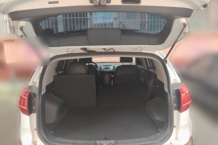 Used Kia Sportage R 2012 2.0L Automatic Two-Wheel Drive GLS Trunk