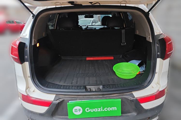 Used Kia Sportage R 2012 2.0L Automatic Two-Wheel Drive GLS Trunk