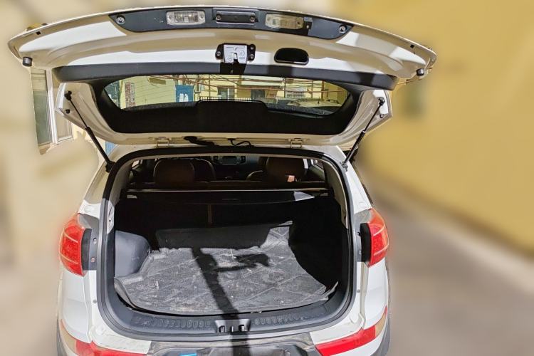 Used Kia Sportage R 2012 2.0L Automatic Two-Wheel Drive GL Trim Trunk