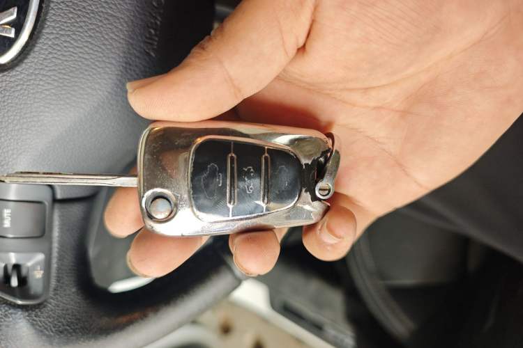 Used Kia Sportage R 2012 2.0L Manual Two-Wheel Drive GLS Vehicle Key