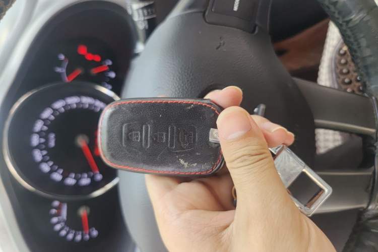Used Kia Sportage R 2012 2.0L Automatic Two-Wheel Drive GLS Vehicle Key