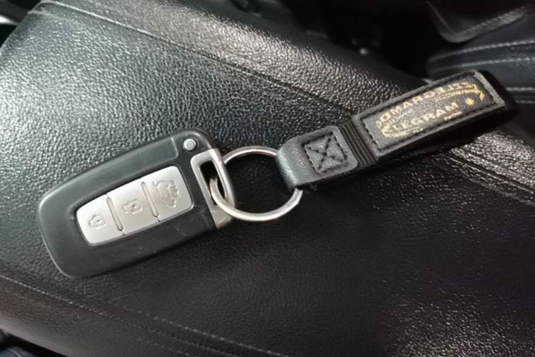Used Kia Sportage R 2012 2.0L Automatic Two-Wheel Drive GLS Vehicle Key