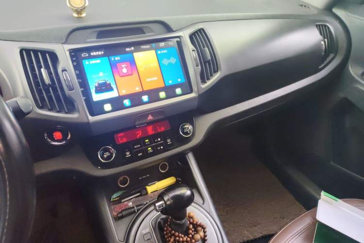 Used Kia Sportage R 2012 2.0L Automatic Two-Wheel Drive NAVI Audio And AC Panel