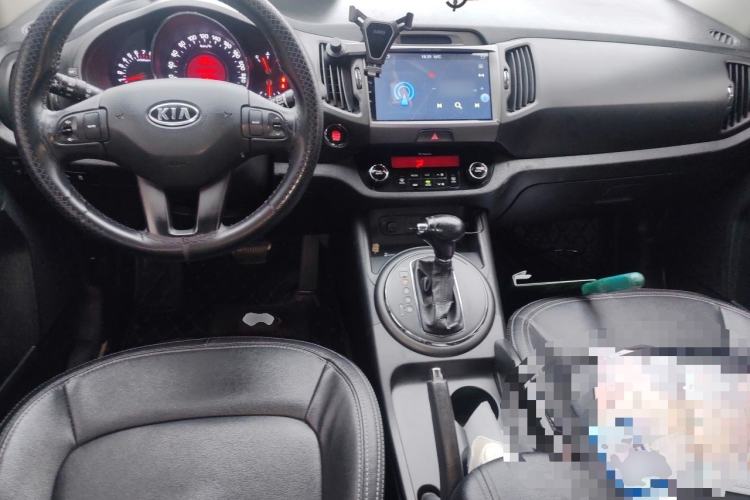 Used Kia Sportage R 2012 2.0L Automatic Two-Wheel Drive NAVI Center Console