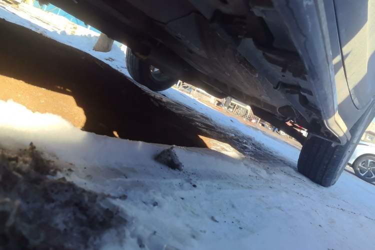 Used Kia Sportage R 2012 2.0L Automatic Two-Wheel Drive GLS Chassis Front Left