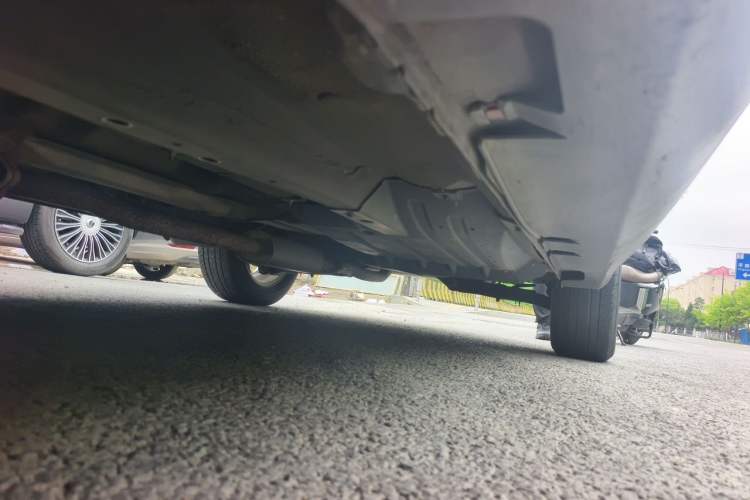 Used Kia Sportage R 2012 2.0L Automatic Two-Wheel Drive GLS Chassis Front Left