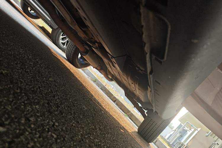 Used Kia Sportage R 2012 2.0L Automatic Two-Wheel Drive GLS Chassis Front Left