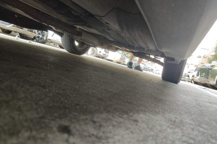 Used Kia Sportage R 2012 2.0L Automatic Two-Wheel Drive GLS Chassis Front Left