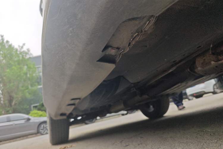 Used Kia Sportage R 2012 2.0L Automatic Two-Wheel Drive NAVI Chassis Front Right
