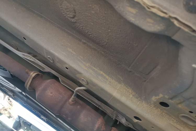 Used Kia Sportage R 2012 2.0L Automatic Two-Wheel Drive GL Trim Chassis Front Right