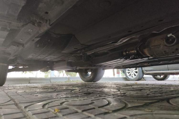 Used Kia Sportage R 2012 2.0L Automatic Two-Wheel Drive NAVI Chassis Front Right