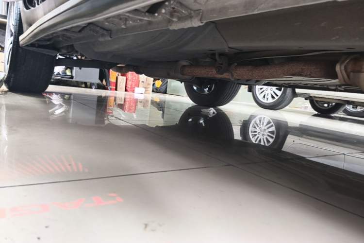 Used Kia Sportage R 2012 2.0L Automatic Two-Wheel Drive NAVI Chassis Front Right