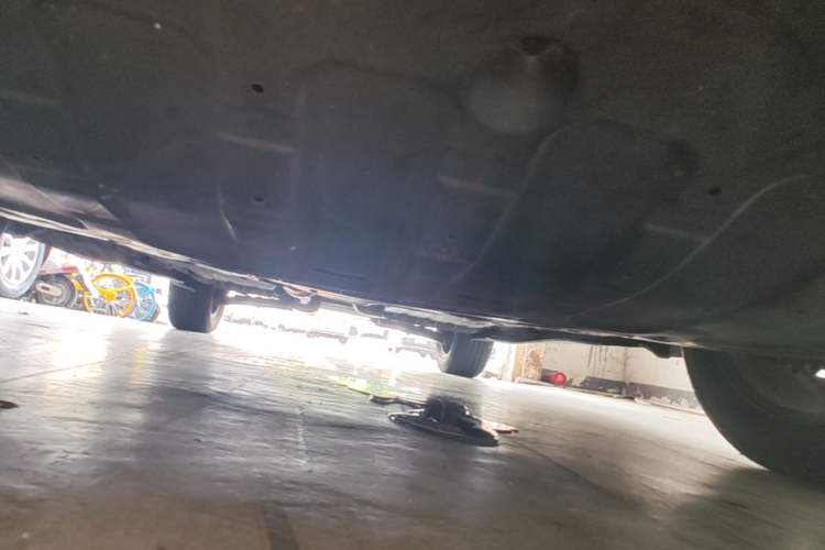 Used Kia Sportage R 2012 2.0L Automatic Two-Wheel Drive GLS Chassis Front