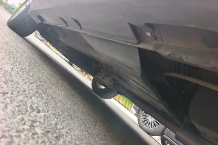 Used Kia Sportage R 2012 2.0L Automatic Two-Wheel Drive GLS Chassis Rear Left
