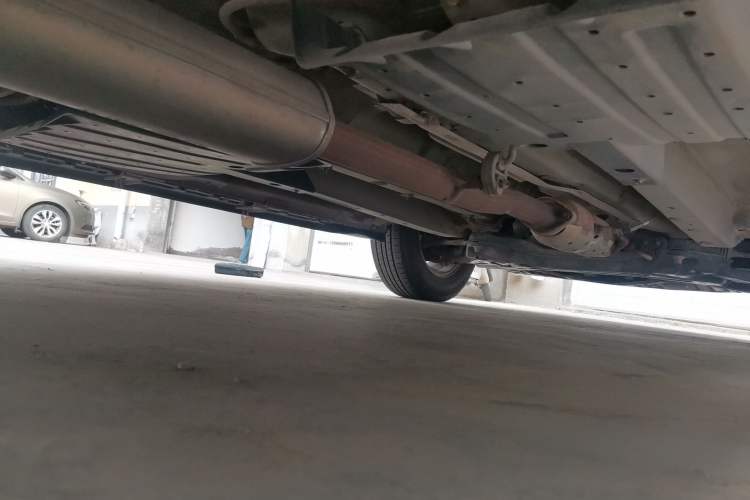 Used Kia Sportage R 2012 2.0L Automatic Two-Wheel Drive GL Trim Chassis Rear Right