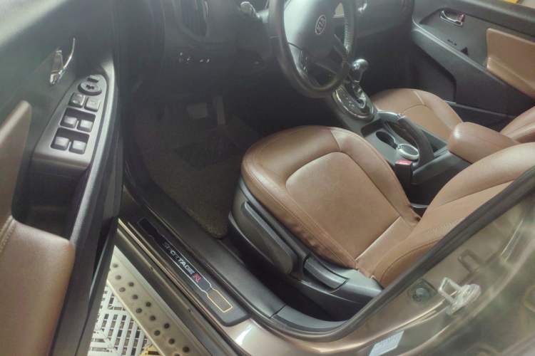 Used Kia Sportage R 2012 2.0L Automatic Two-Wheel Drive GLS Driver Seat