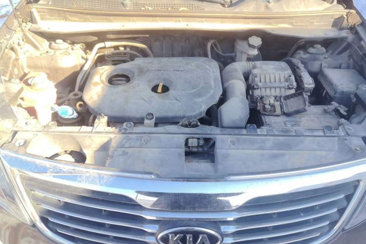 Used Kia Sportage R 2012 2.0L Automatic Two-Wheel Drive GLS Engine Bay