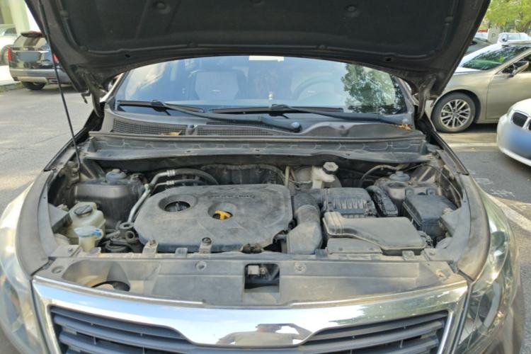 Used Kia Sportage R 2012 2.0L Automatic Two-Wheel Drive GL Trim Engine Bay