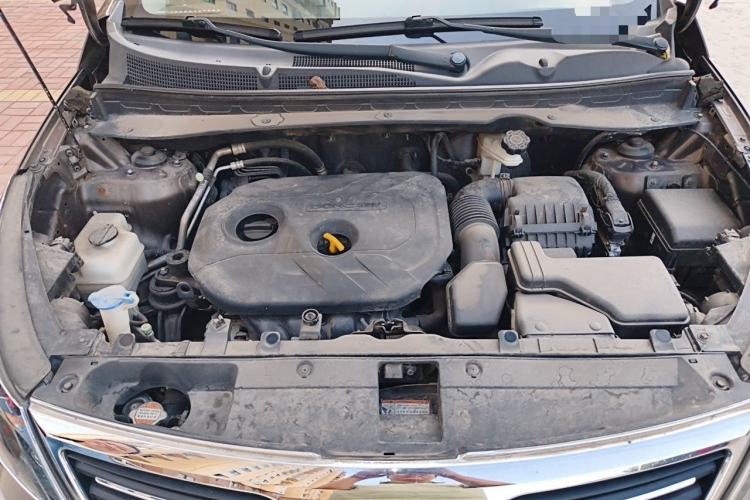 Used Kia Sportage R 2012 2.0L Automatic Two-Wheel Drive NAVI Engine Bay