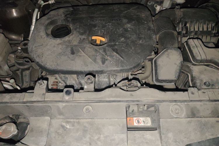 Used Kia Sportage R 2012 2.0L Automatic Two-Wheel Drive GLS Engine Bay