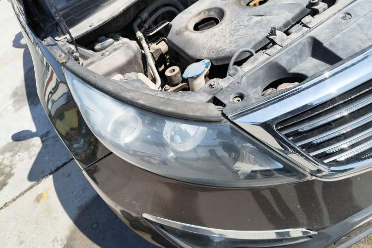 Used Kia Sportage R 2012 2.0L Automatic Two-Wheel Drive GLS Exterior 6