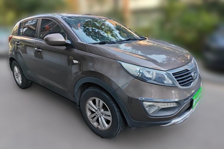 Used Kia Sportage R 2012 2.0L Automatic Two-Wheel Drive GL Trim Front Right 45 Deg