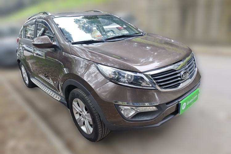 Used Kia Sportage R 2012 2.0L Manual Two-Wheel Drive GLS Front Right 45 Deg