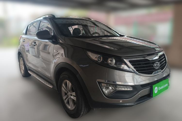 Used Kia Sportage R 2012 2.0L Automatic Two-Wheel Drive GL Trim Front Right 45 Deg