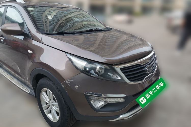 Used Kia Sportage R 2012 2.0L Automatic Two-Wheel Drive GL Trim Front Right 45 Deg