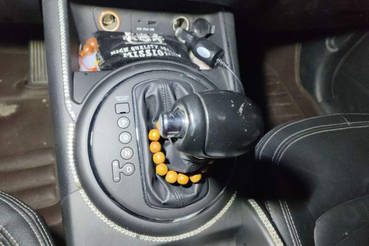 Used Kia Sportage R 2012 2.0L Automatic Two-Wheel Drive GLS Gear Lever