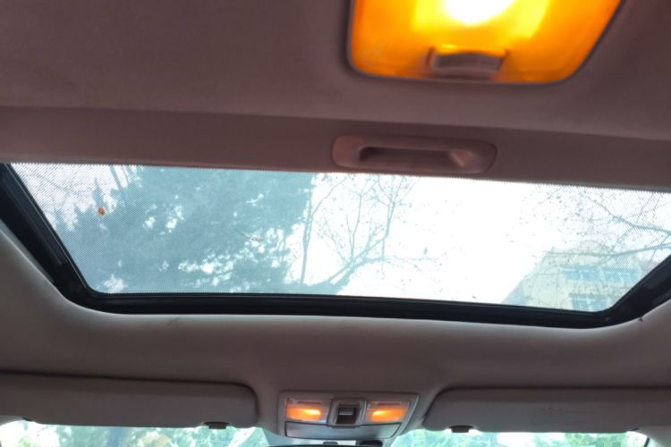 Used Kia Sportage R 2012 2.0L Automatic Two-Wheel Drive GLS Headliner