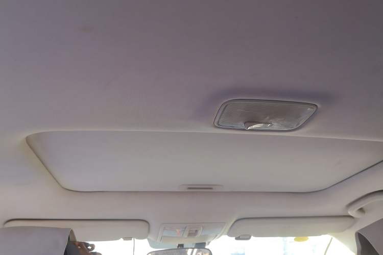 Used Kia Sportage R 2012 2.0L Automatic Two-Wheel Drive GLS Headliner