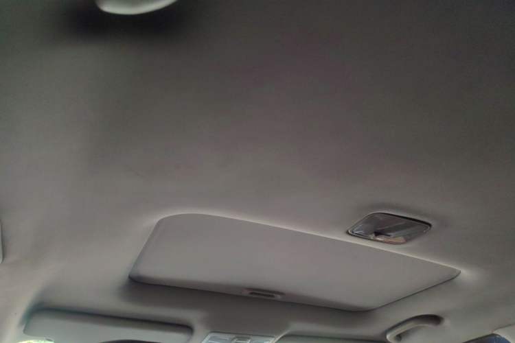 Used Kia Sportage R 2012 2.0L Automatic Two-Wheel Drive GLS Headliner