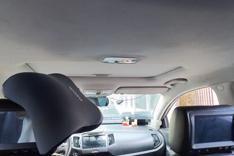 Used Kia Sportage R 2012 2.0L Automatic Two-Wheel Drive GLS Headliner