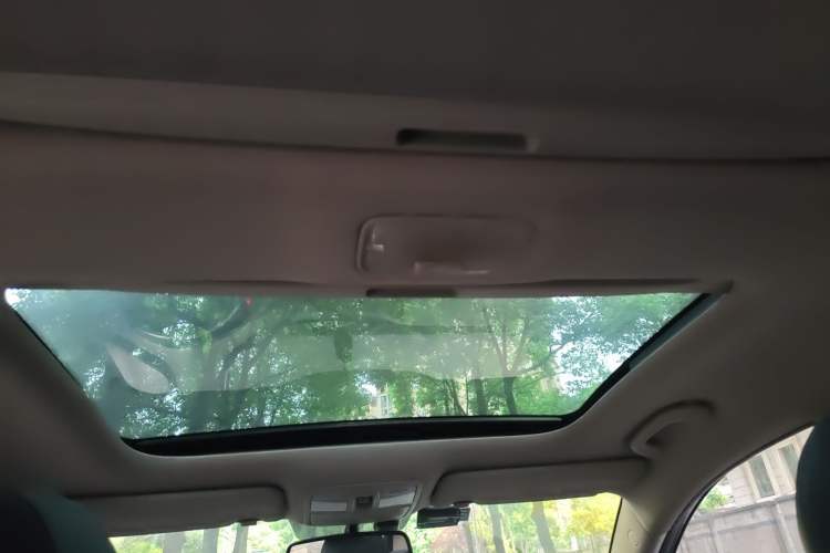 Used Kia Sportage R 2012 2.0L Automatic Two-Wheel Drive NAVI Headliner