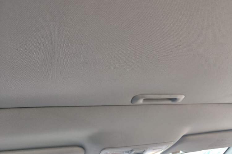Used Kia Sportage R 2012 2.0L Automatic Two-Wheel Drive GLS Headliner