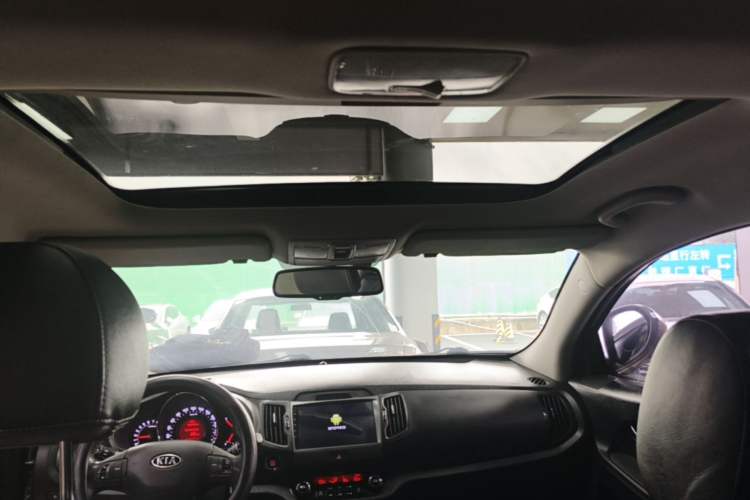 Used Kia Sportage R 2012 2.0L Automatic Two-Wheel Drive NAVI Headliner
