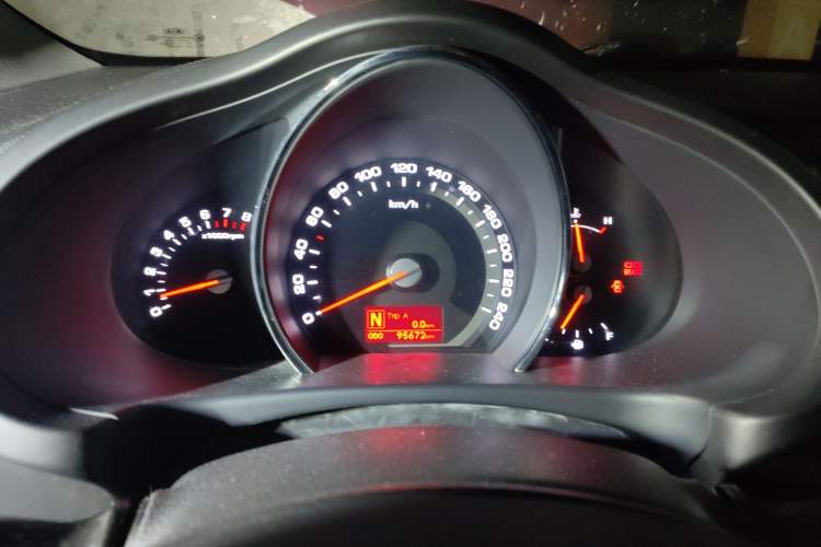 Used Kia Sportage R 2012 2.0L Automatic Two-Wheel Drive GLS Instrument Cluster