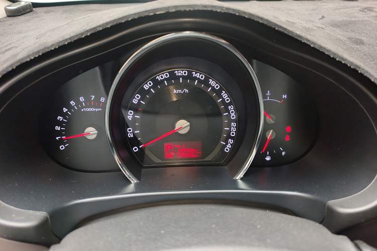 Used Kia Sportage R 2012 2.0L Automatic Two-Wheel Drive GLS Instrument Cluster