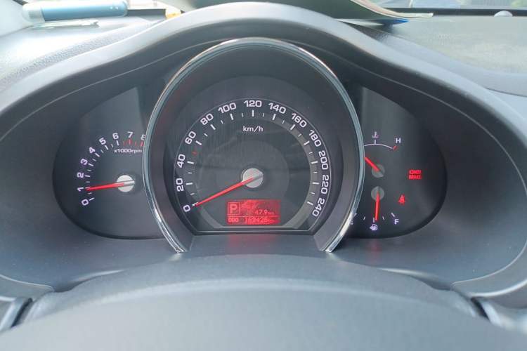 Used Kia Sportage R 2012 2.0L Automatic Two-Wheel Drive GLS Instrument Cluster