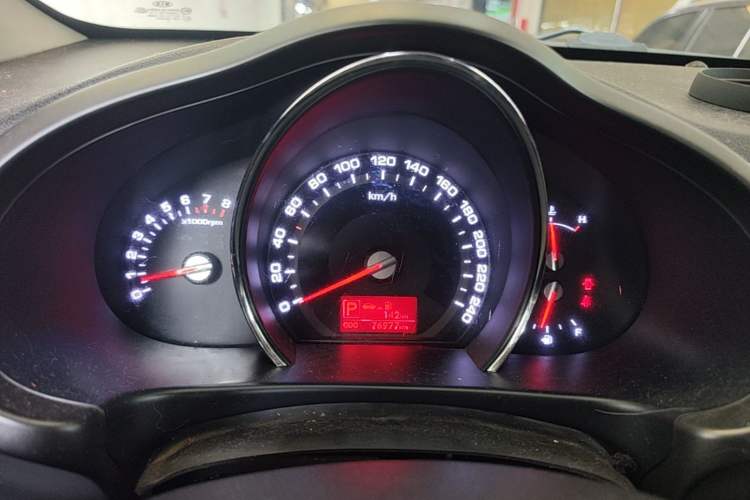 Used Kia Sportage R 2012 2.0L Automatic Two-Wheel Drive GLS Instrument Cluster