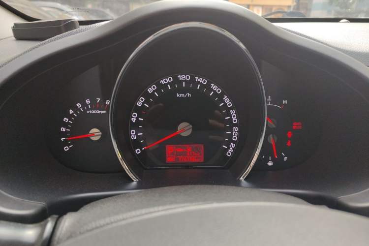 Used Kia Sportage R 2012 2.0L Automatic Two-Wheel Drive GLS Instrument Cluster