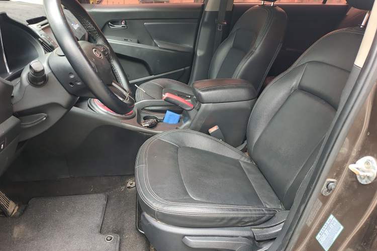 Used Kia Sportage R 2012 2.0L Automatic Two-Wheel Drive GLS Left Front Seat